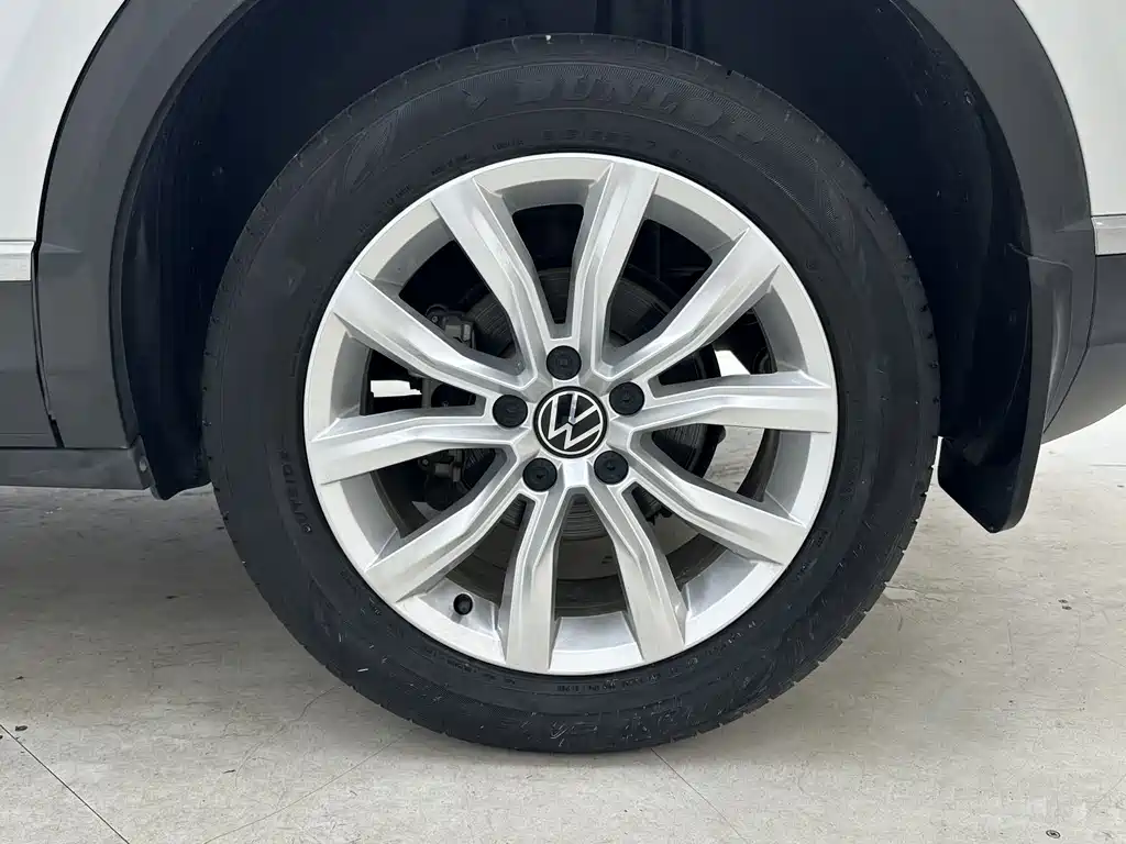 Volkswagen T-Roc 2022 — фото 16