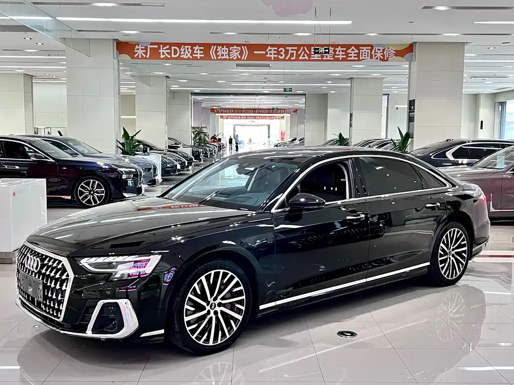Audi A8 2024 — фото 1