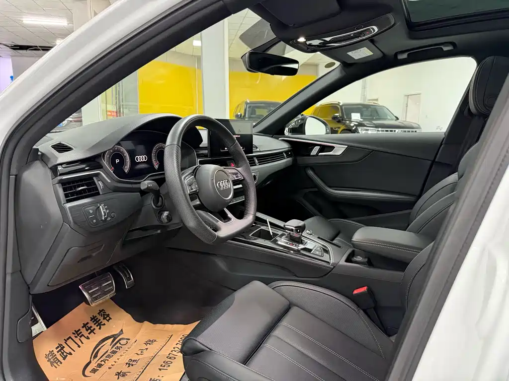 Audi A4L 2025