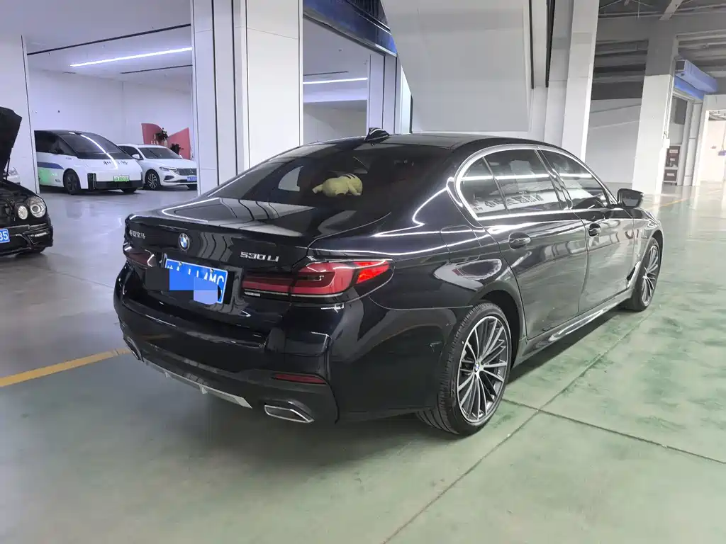 BMW 5 Series 2023