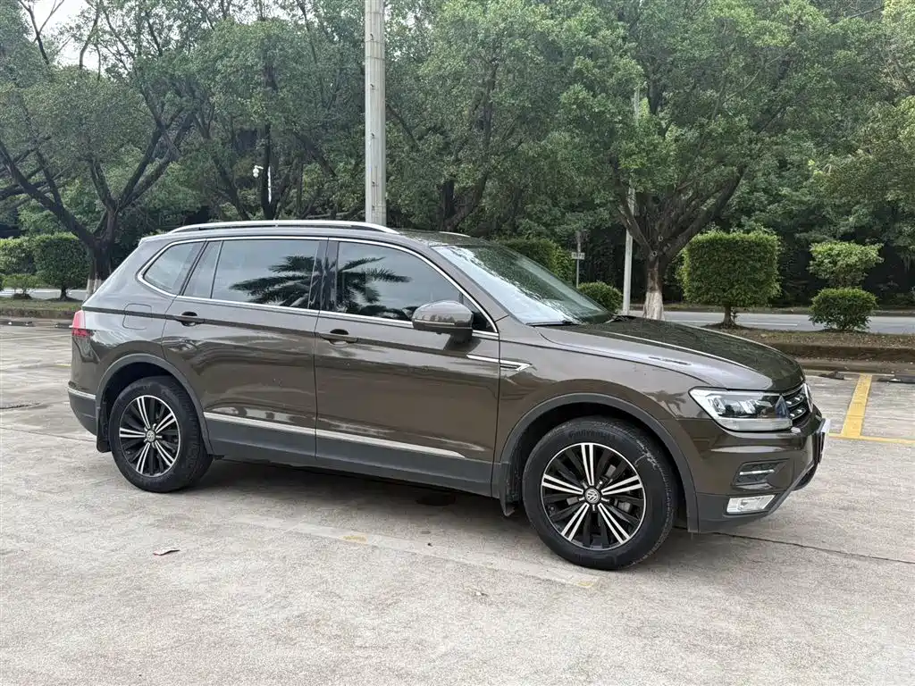 Volkswagen Tiguan L 2019 — фото 3