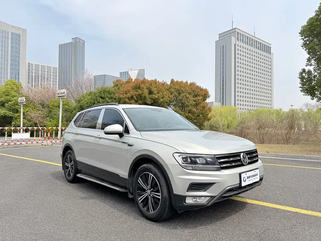 Volkswagen Tiguan L 2019 — фото 3