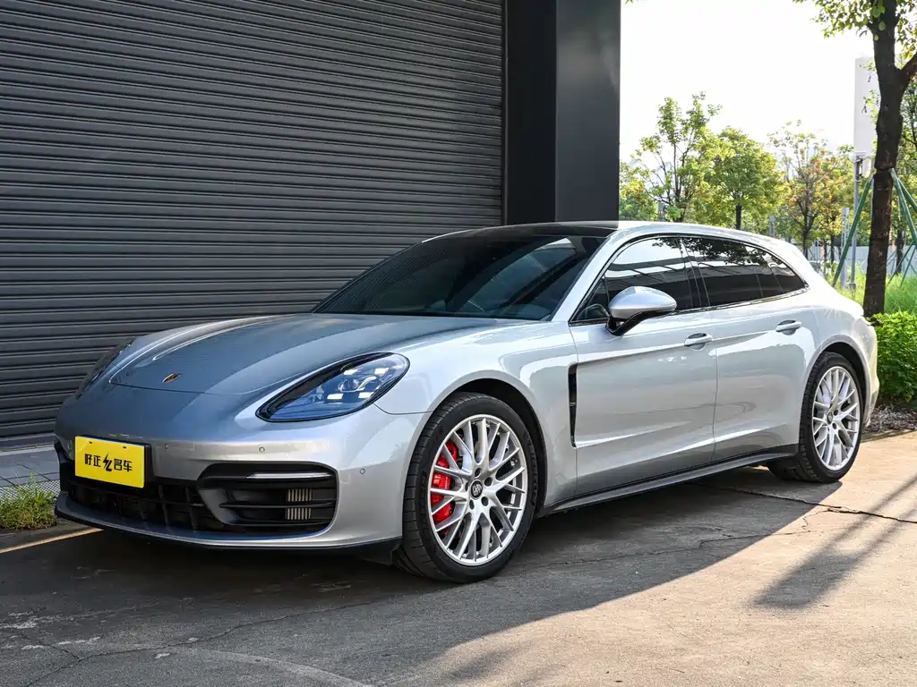 Porsche Panamera 2023 — фото 1