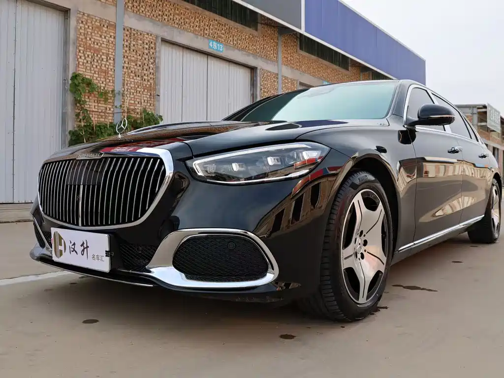 Mercedes-Benz S-Class 2025
