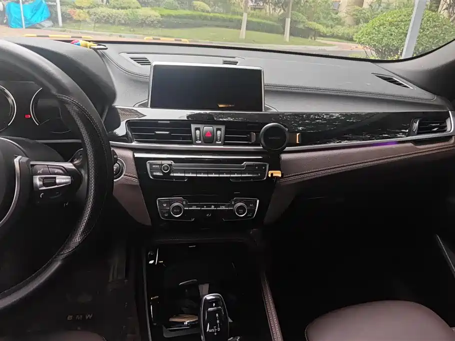 BMW X2 2020 — фото 13