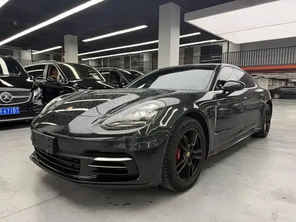 Porsche Panamera 2020