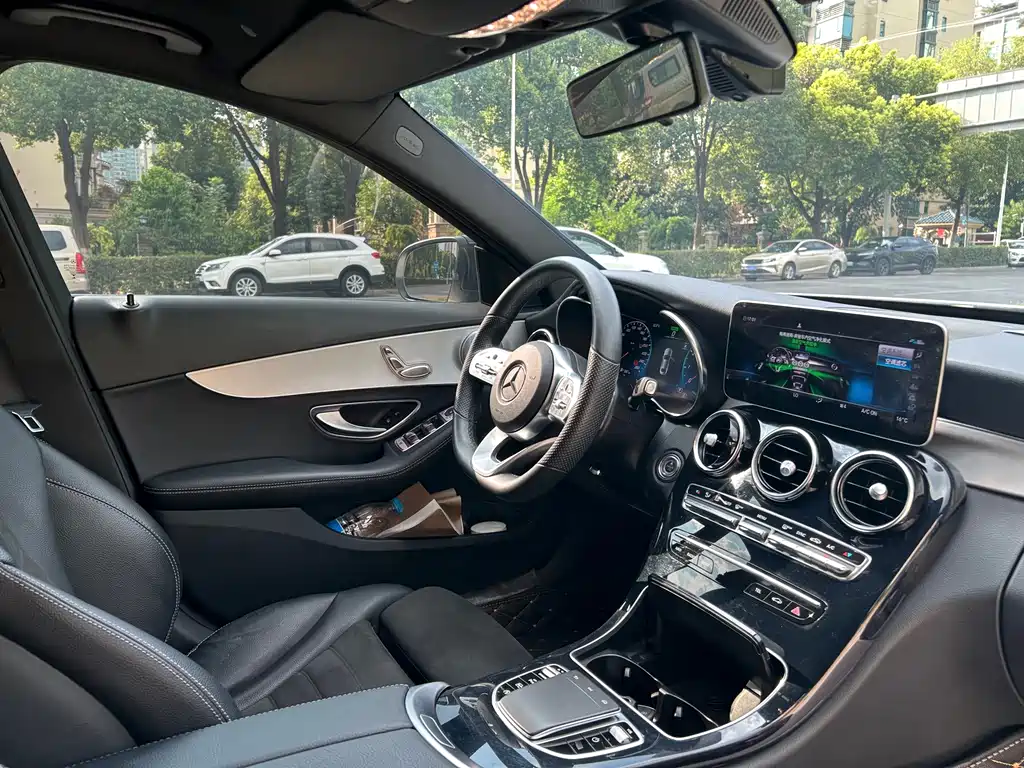 Mercedes-Benz C-Class 2020 — фото 14