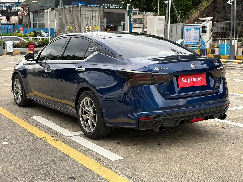 Nissan Teana 2021