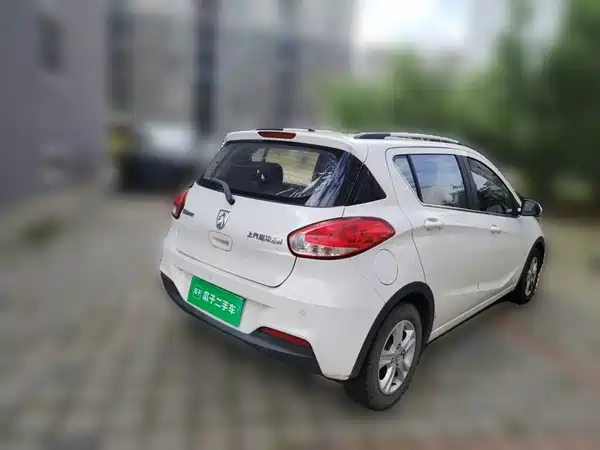 Baojun 310 2016
