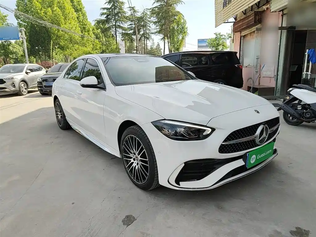 Mercedes-Benz C-Class 2023 — фото 4