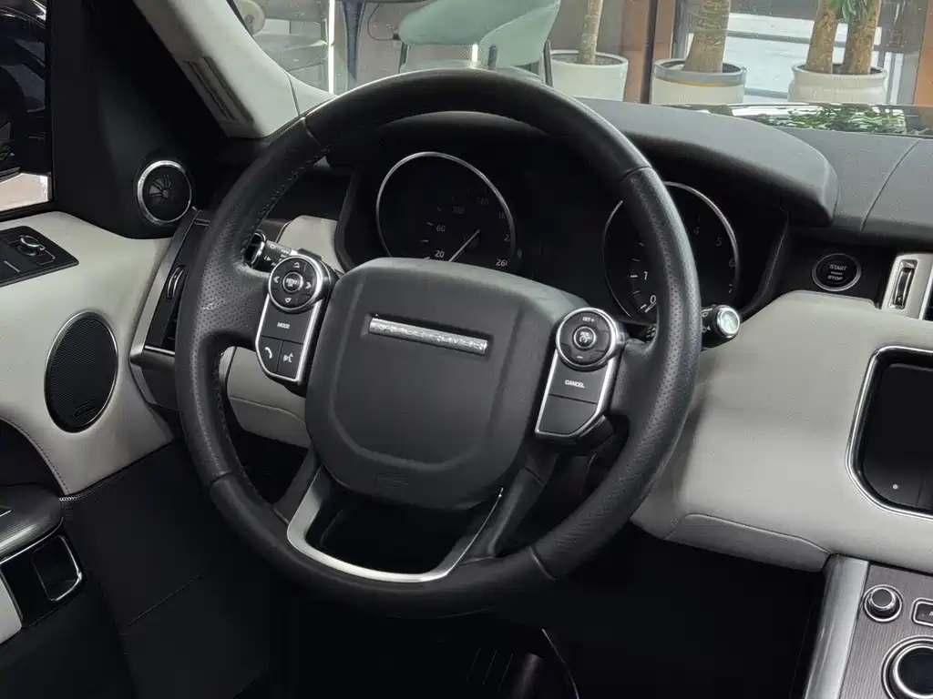 Land Rover Range Rover Sport 2016 — фото 12