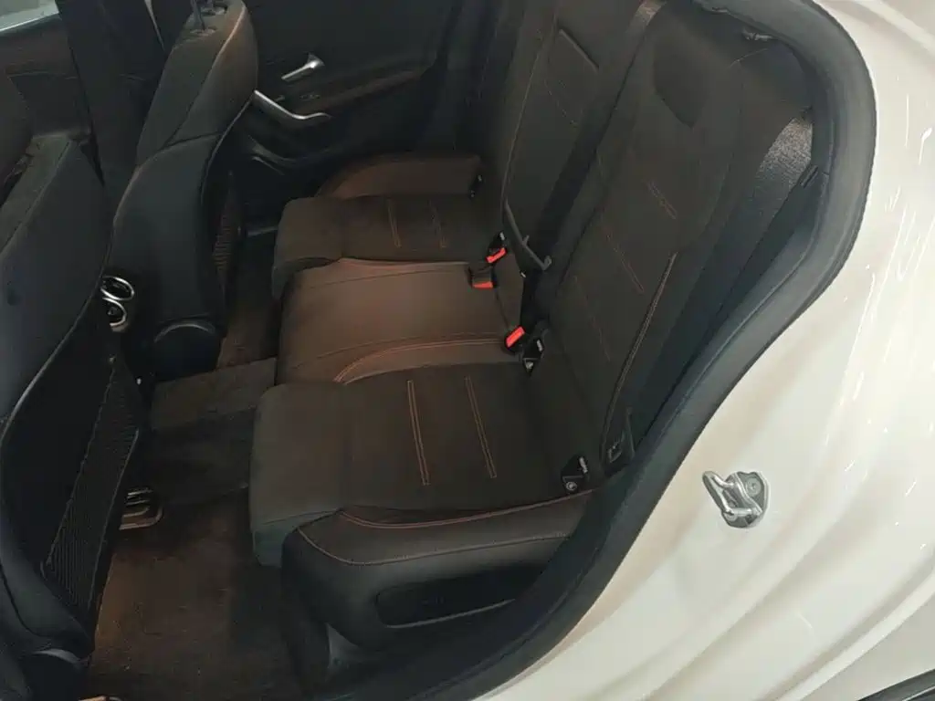 Mercedes-Benz A-Class 2023 — фото 17