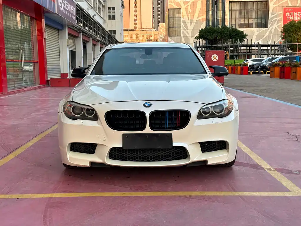 BMW 5 Series 2016 — фото 2