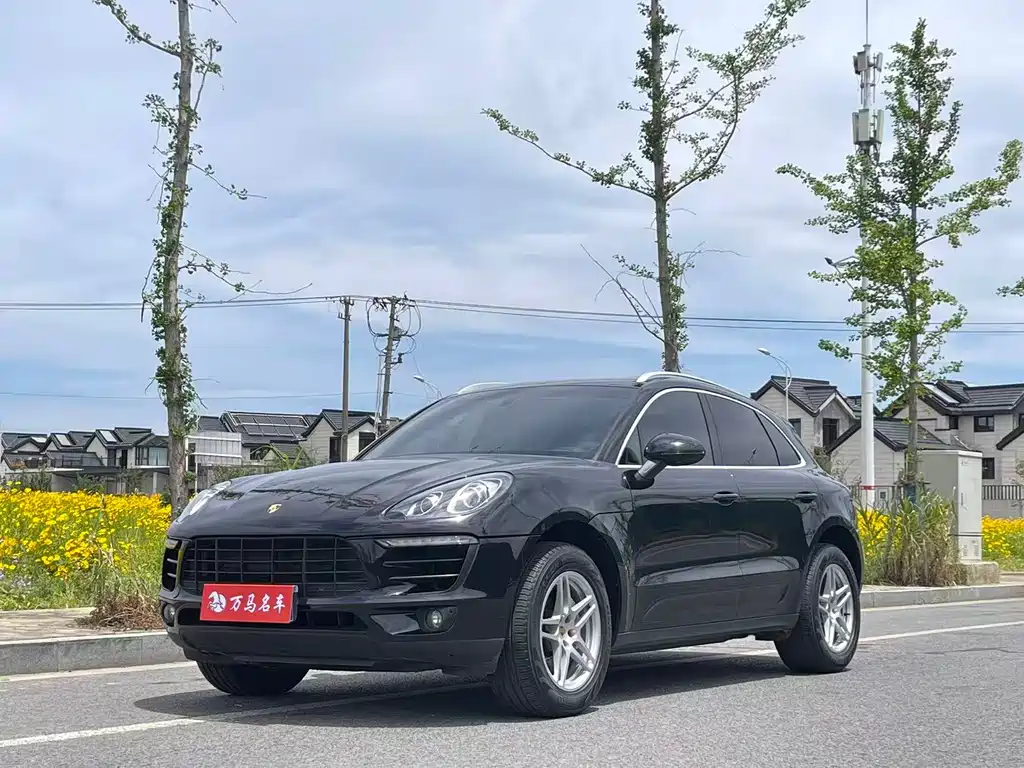 Porsche Macan 2015 — фото 1