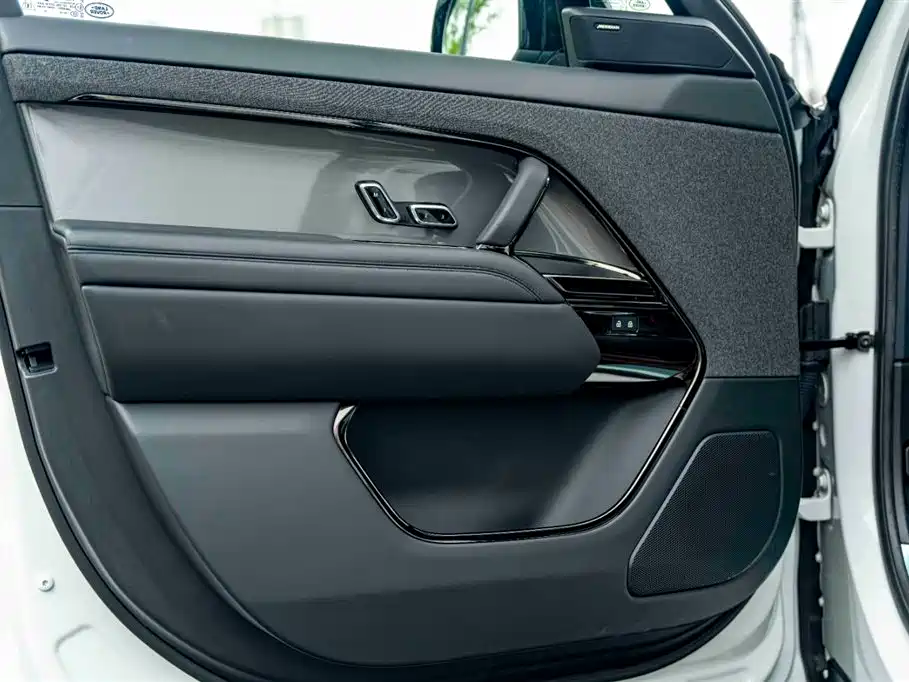 Land Rover Sport 2022 — фото 19