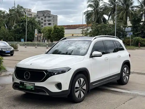 Mercedes-Benz EQB 2024