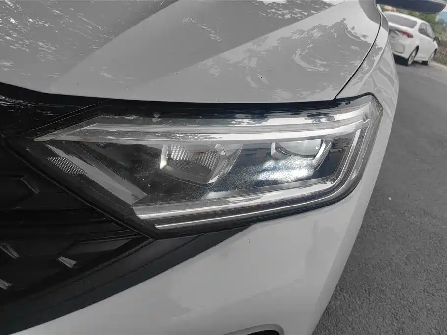 Volkswagen Sagitar 2023