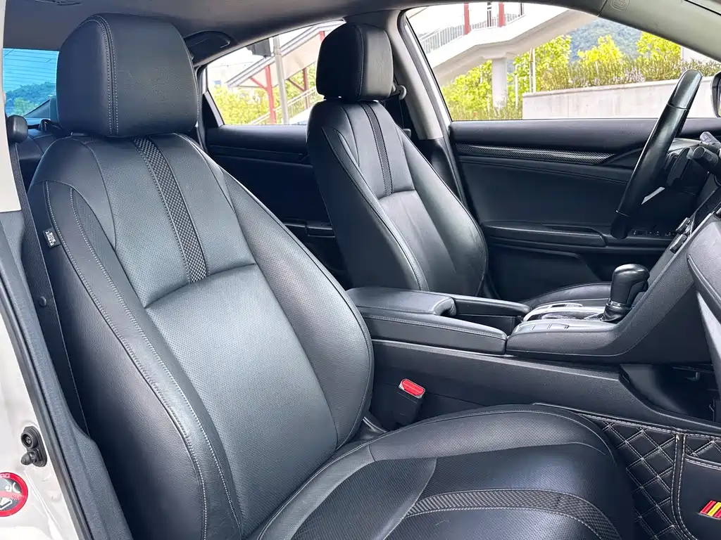 Honda Civic 2019 — фото 14