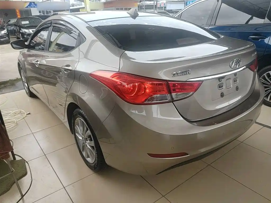 Hyundai Elantra Langdong 2016 — фото 5