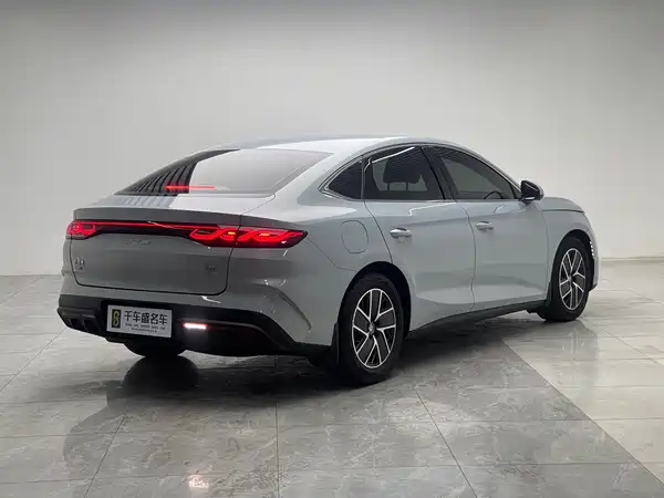 BYD Qin L 2024