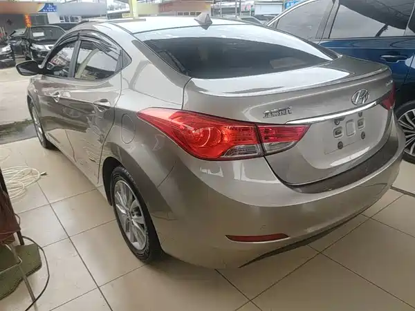 Hyundai Elantra Langdong 2015