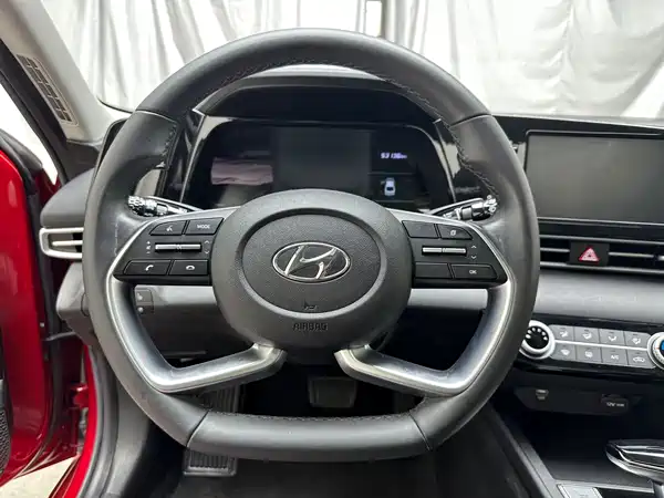 Hyundai Elantra 2021