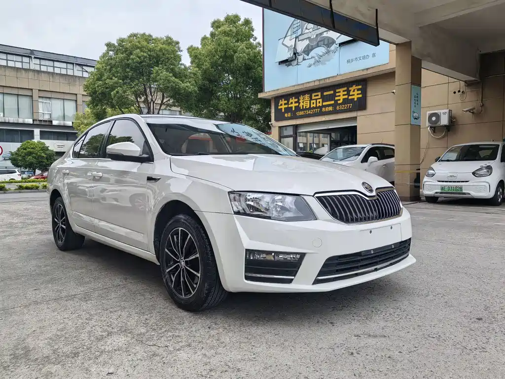 Skoda Octavia 2016 — фото 1