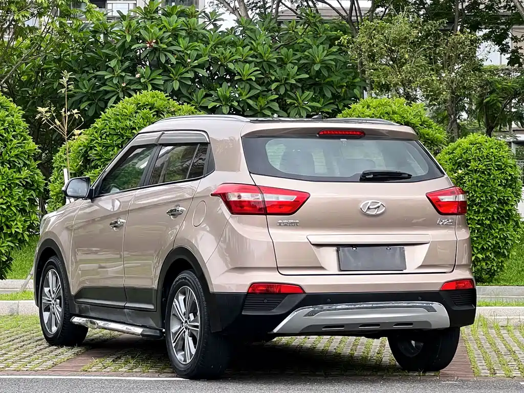 Hyundai ix25 2017 — фото 13
