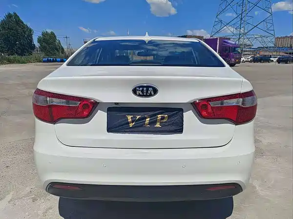 Kia K2 2015