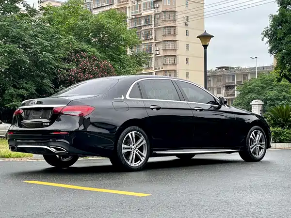 Mercedes-Benz E-Class 2021