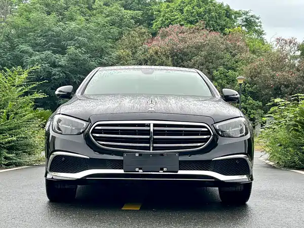 Mercedes-Benz E-Class 2021