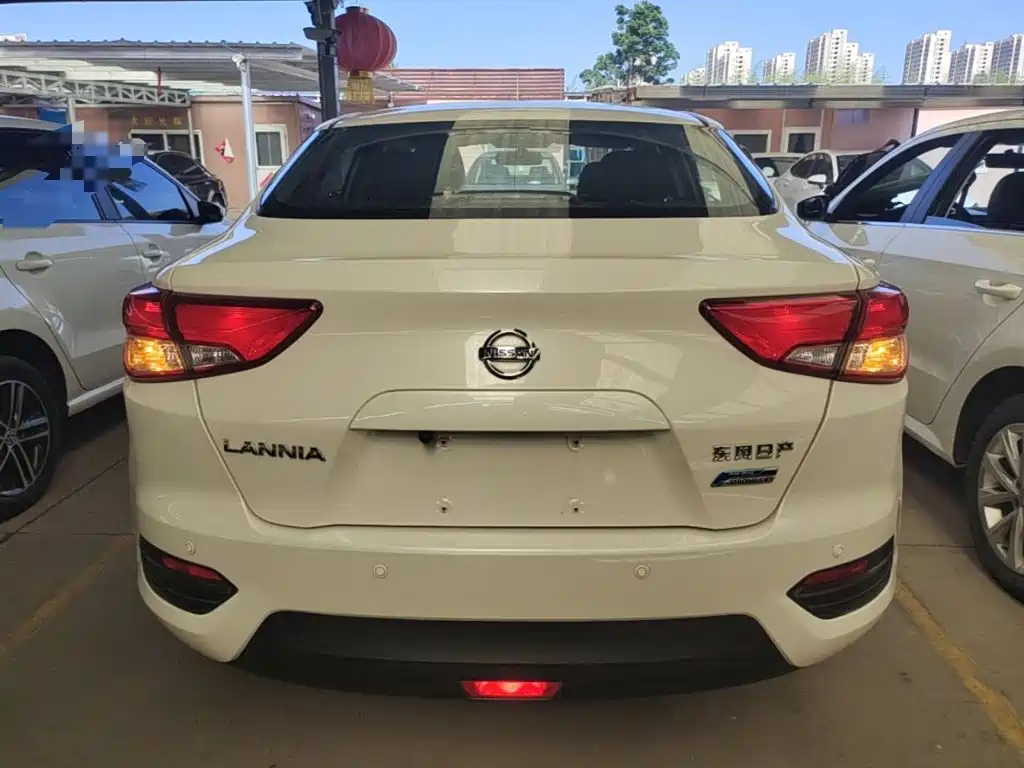 Nissan Bluebird 2020
