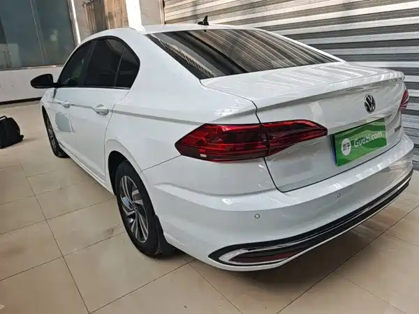 Volkswagen Bora 2025