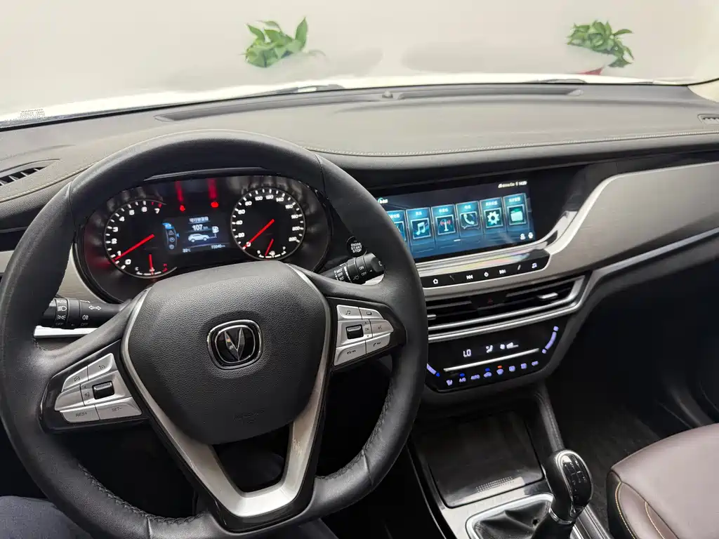 Changan CS35PLUS 2019 — фото 13
