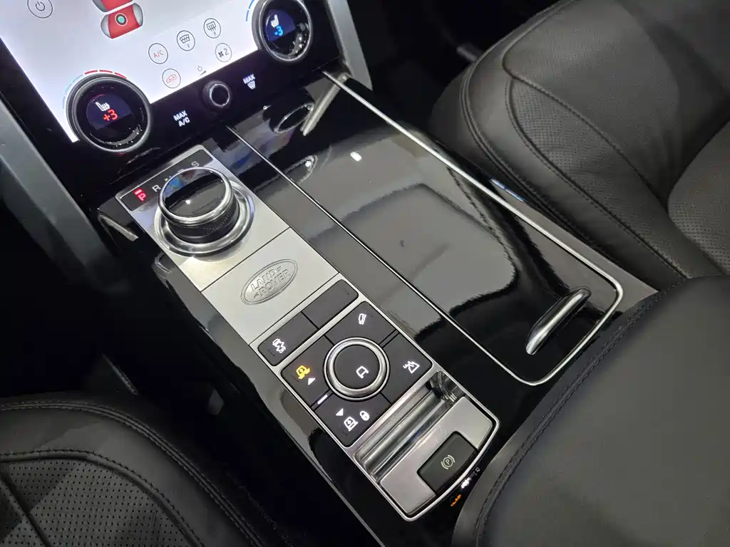Land Rover Range Rover 2019 — фото 25