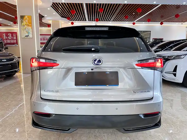 Lexus NX 2015
