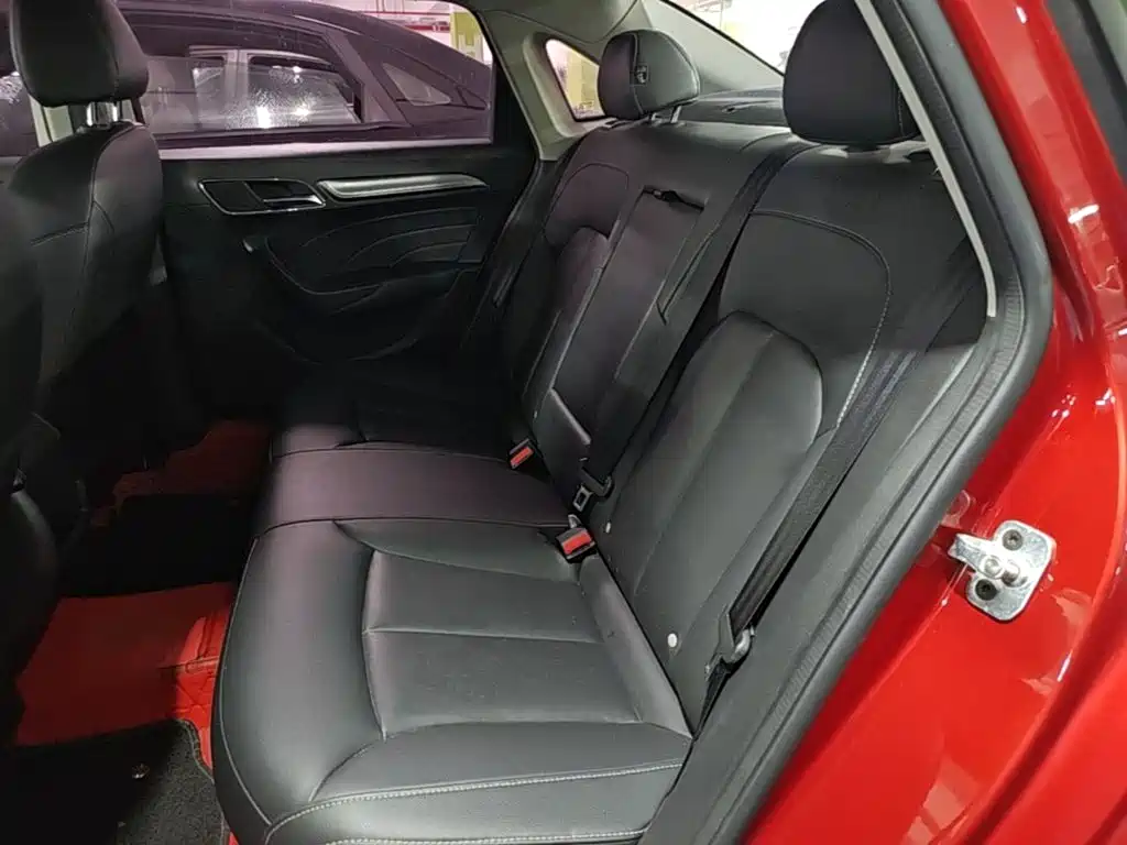 Roewe i6 Classic 2018 — фото 17