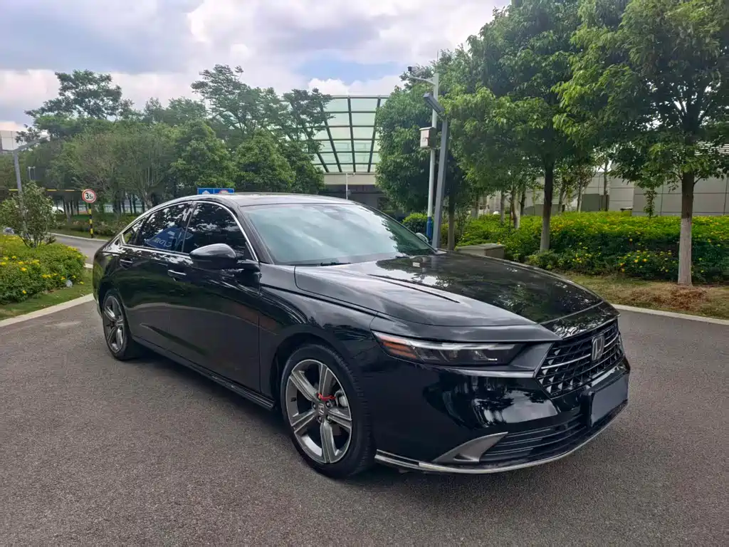 Honda Accord 2025 — фото 2