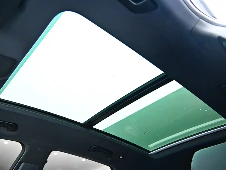 Audi Q5L 2023 — фото 32