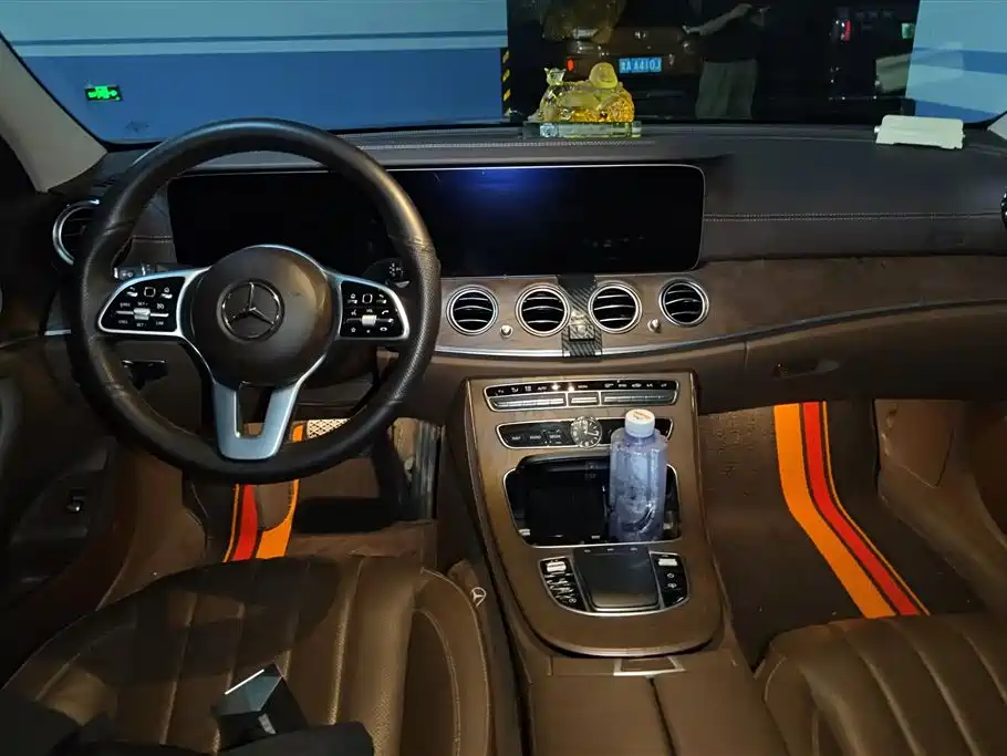 Mercedes-Benz E-Class 2020 — фото 12