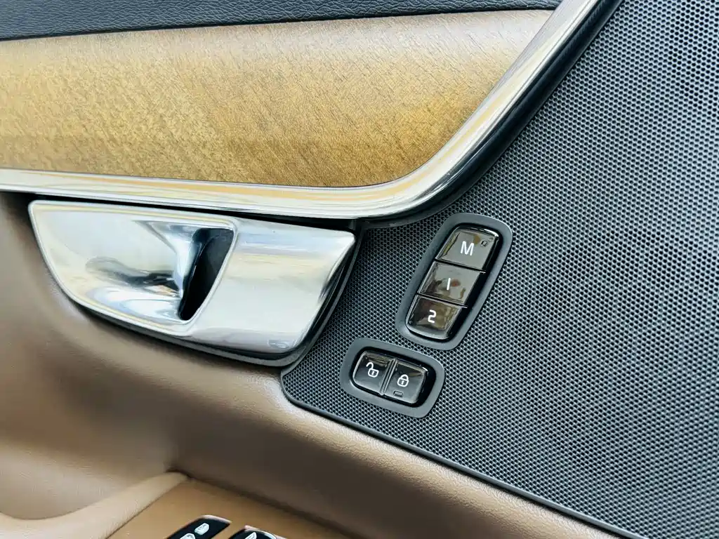 Volvo S90 2025 — фото 12