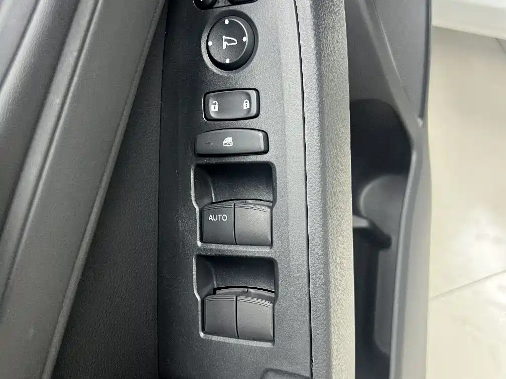 Honda Vezel 2023 — фото 10