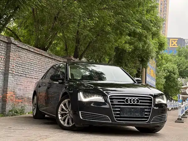 Audi A8 2013