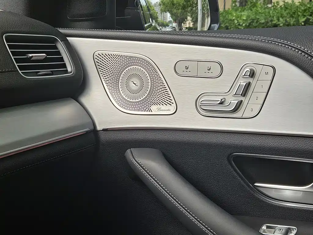 Mercedes-Benz GLE Coupe AMG 2024 — фото 16