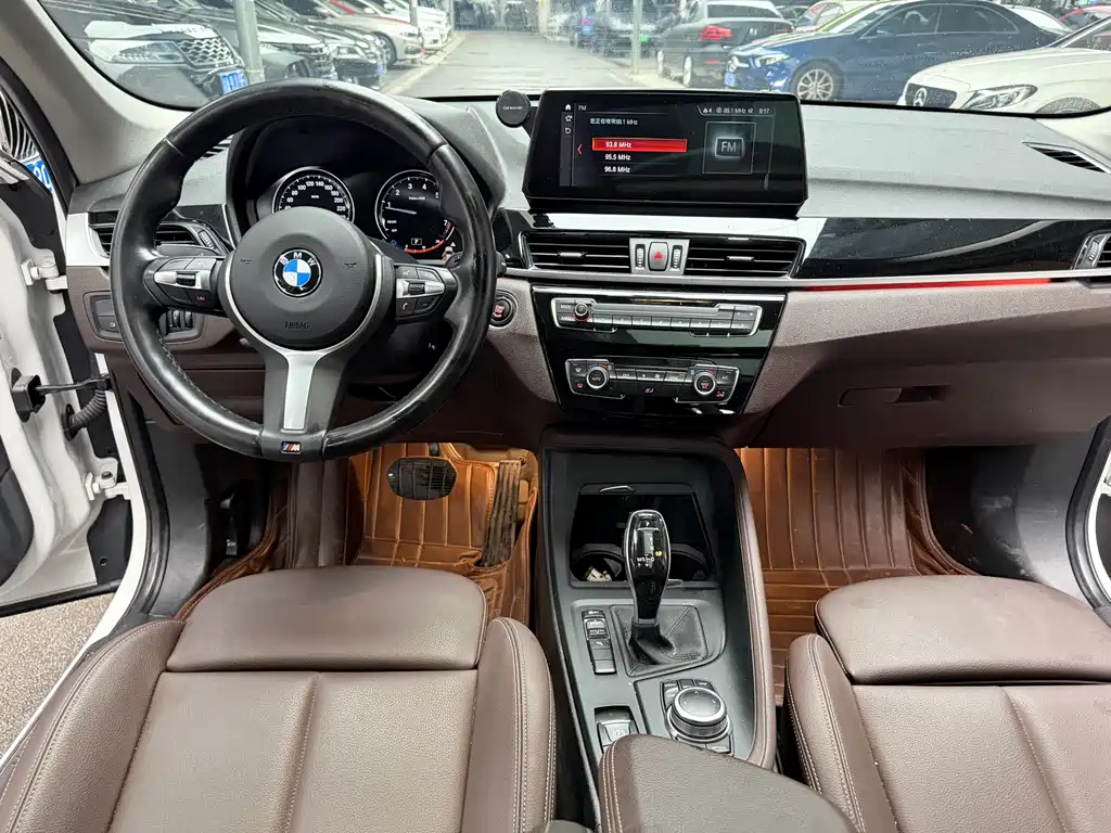 BMW X1 2022 — фото 14