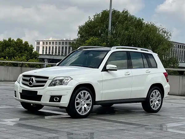 Mercedes-Benz GLK-Class 2011