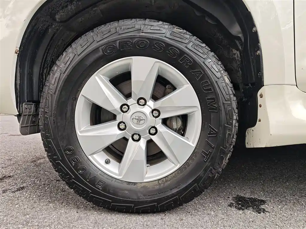 Toyota Prado 2019 — фото 28
