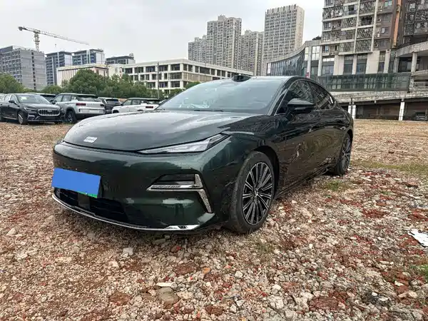 Geely Galaxy Starshine 8 2025