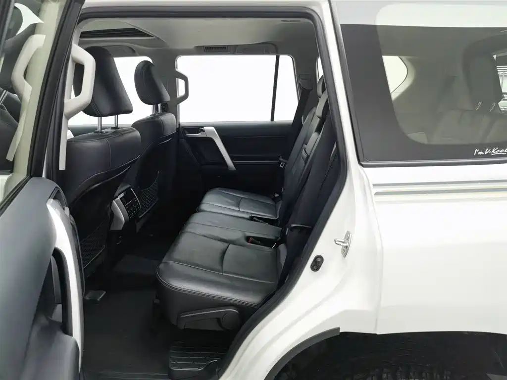 Toyota Prado 2018 — фото 15