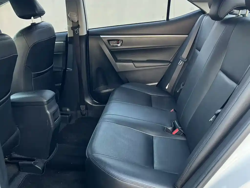 Toyota Corolla 2019 — фото 11